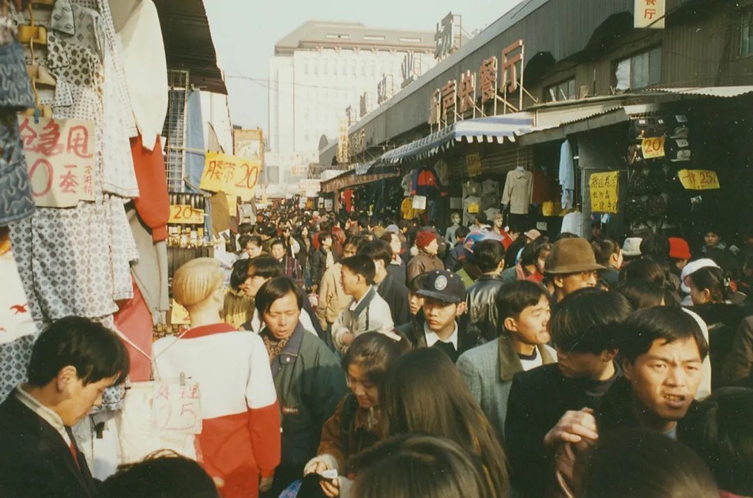 西单文化广场近期视频,西单文化广场改造