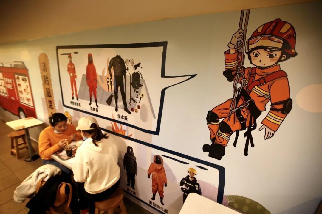 北京一家很火的餐厅,消防主题餐厅西单