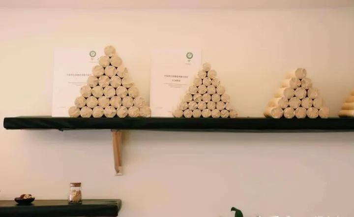 那个初中毕业的小伙，2年内开了两家养生馆，年收入净20w？