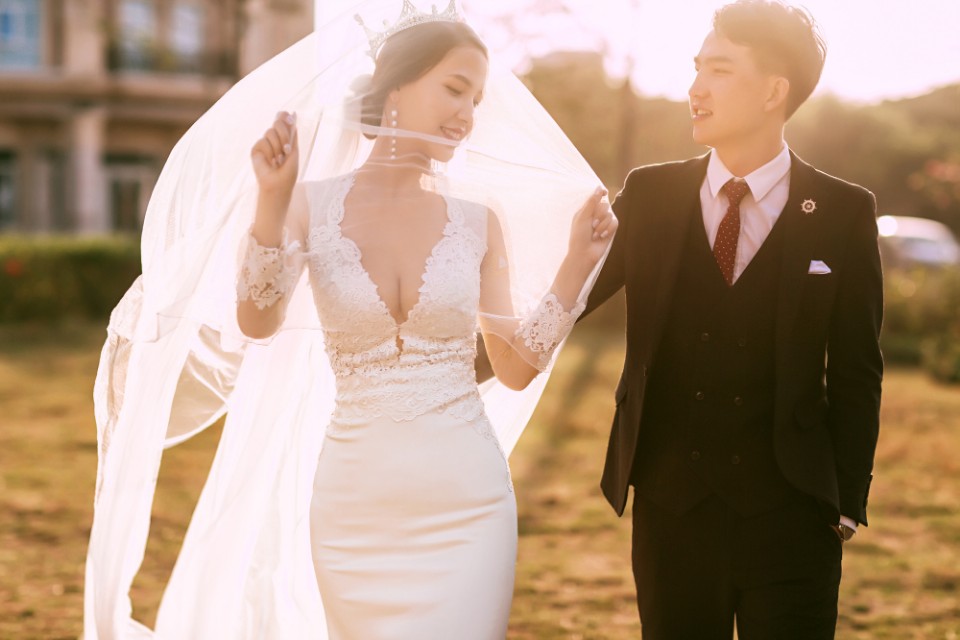 铂爵旅拍李诞的女搭档是谁,和李诞拍铂爵旅拍的人是谁