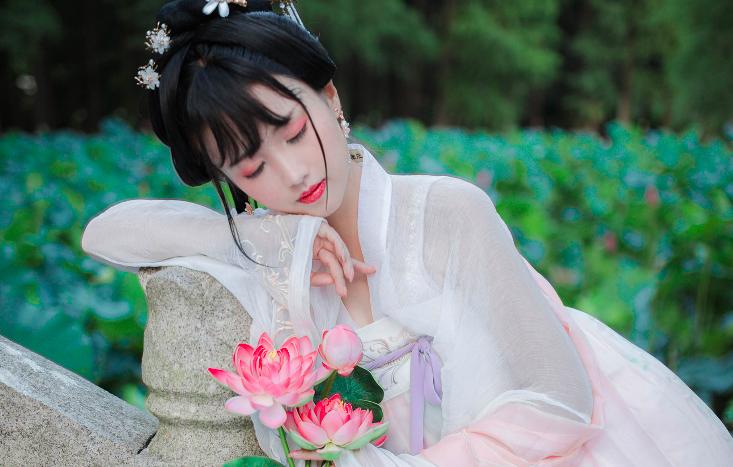 情人眼里出西施这句话出自哪里,情人眼里出西施这句话说明了什么