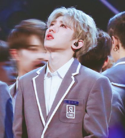 爱豆不经意导致的名场面暖心瞬间,爱豆那些让人心疼的瞬间蔡徐坤