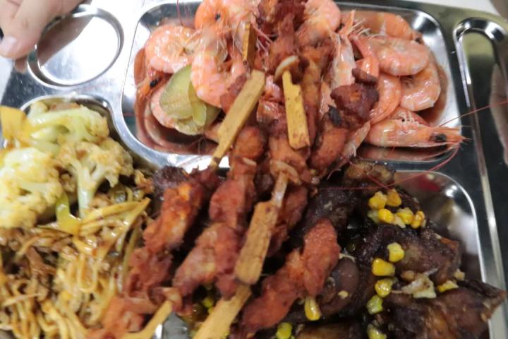 “斗志昂扬”配上“鸿运当头”保准“金榜题名”...没有什么中考难题是一顿美食解决不了的