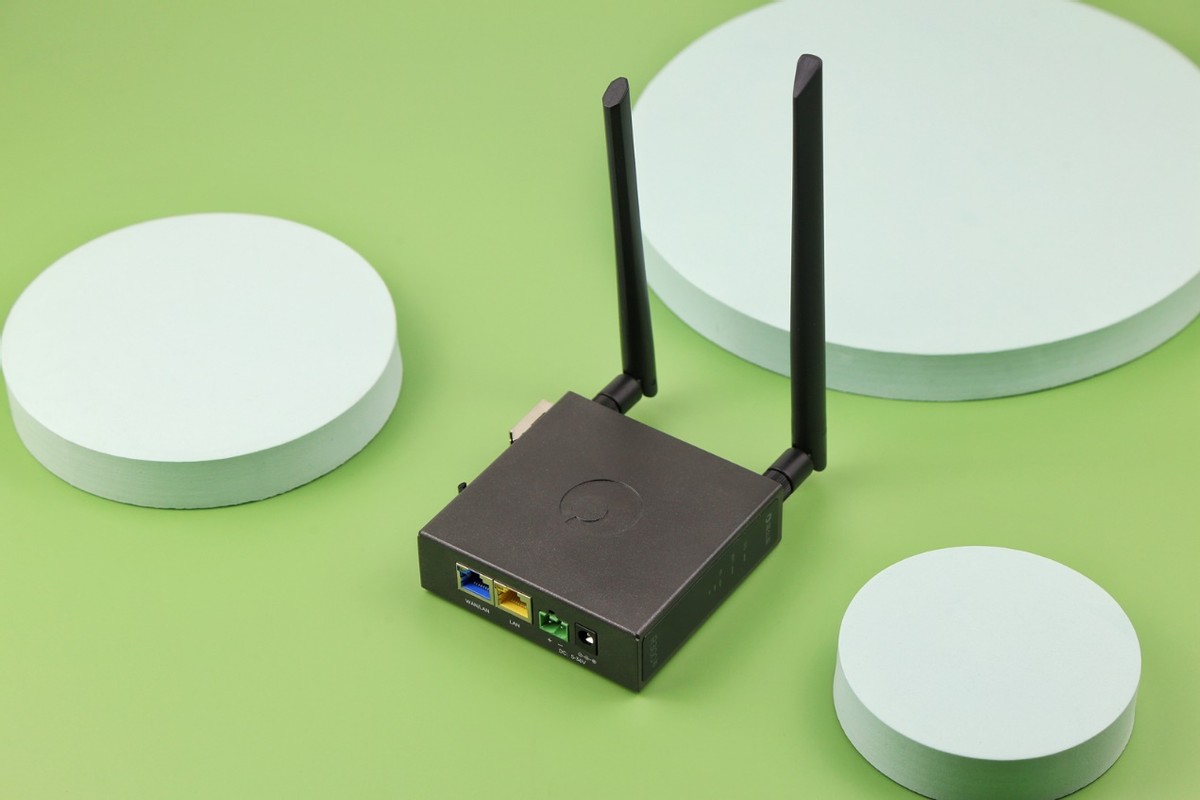 蒲公英R3005G路由器,蒲公英4g路由器r300a怎么样