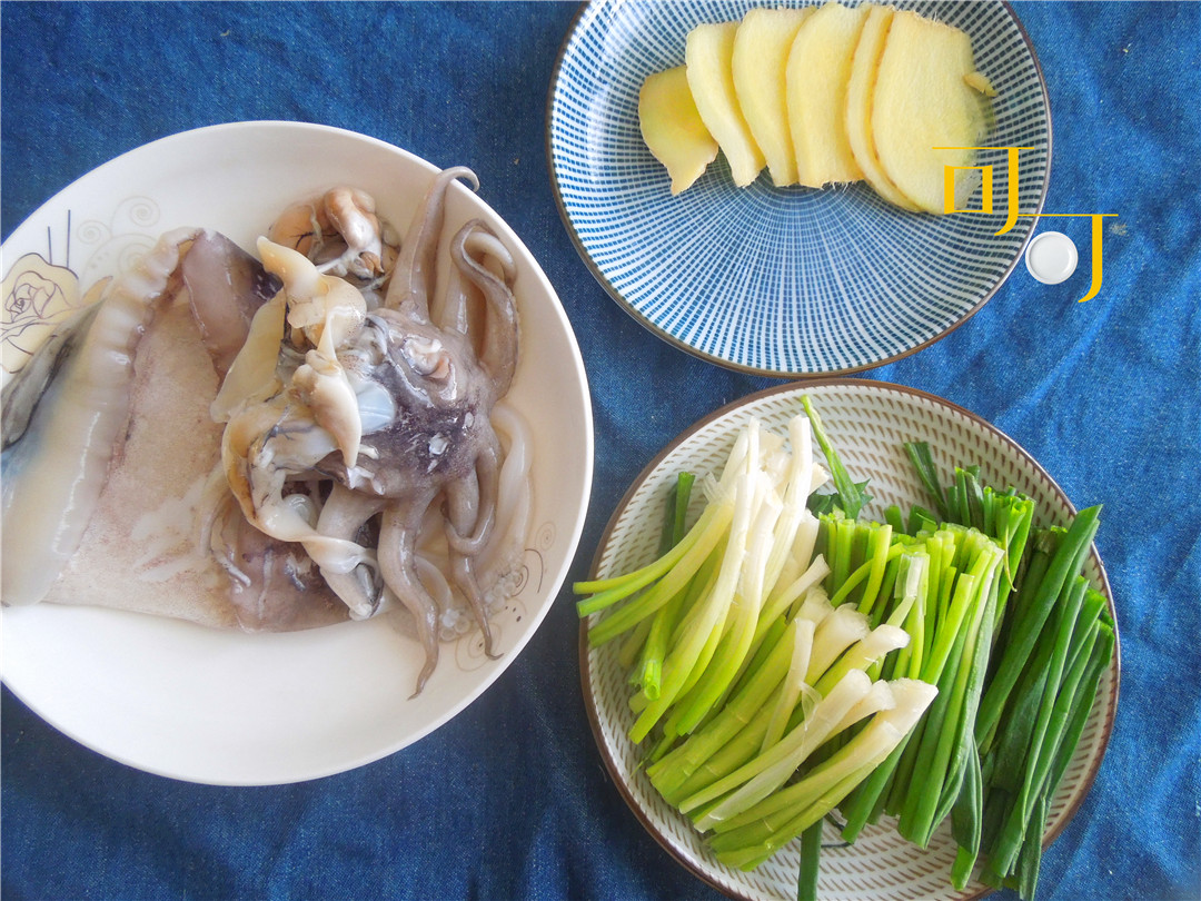 甜酱汁墨鱼怎么烧,葱姜炒墨鱼片