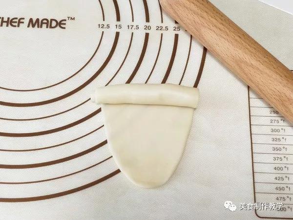 老爸的食光鲜花饼的做法,发面玫瑰花饼的美食做法