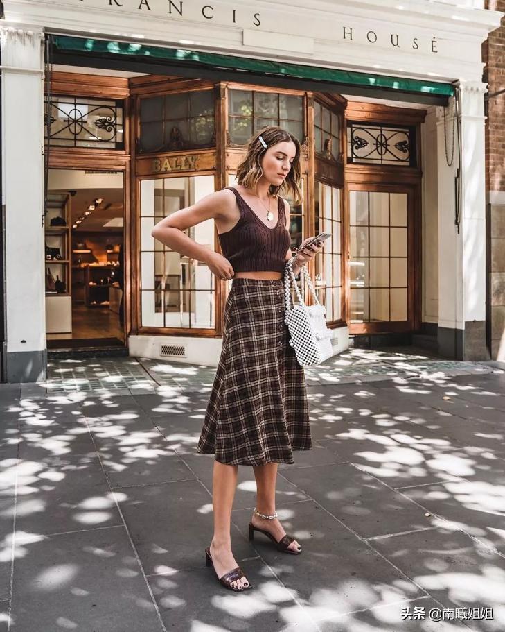 小个子穿多长的半身裙显高,小个子女生穿的漂亮小裙推荐