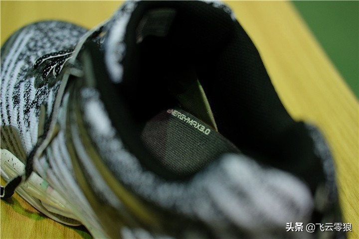 飞云a922评测,羽毛球鞋排行榜前十名中羽