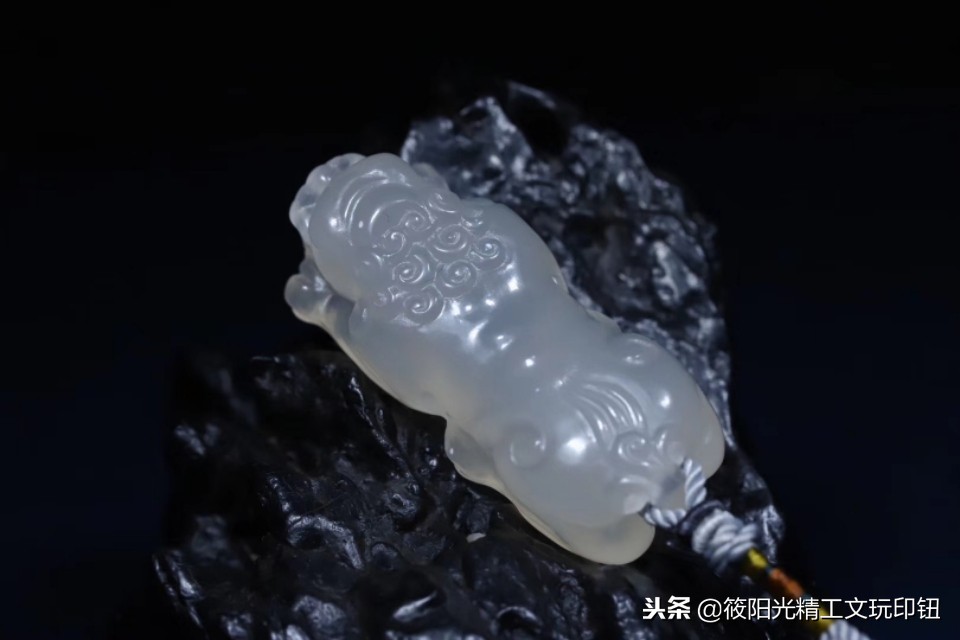 寿山石摆件价格及鉴别,如何鉴别寿山石的优劣