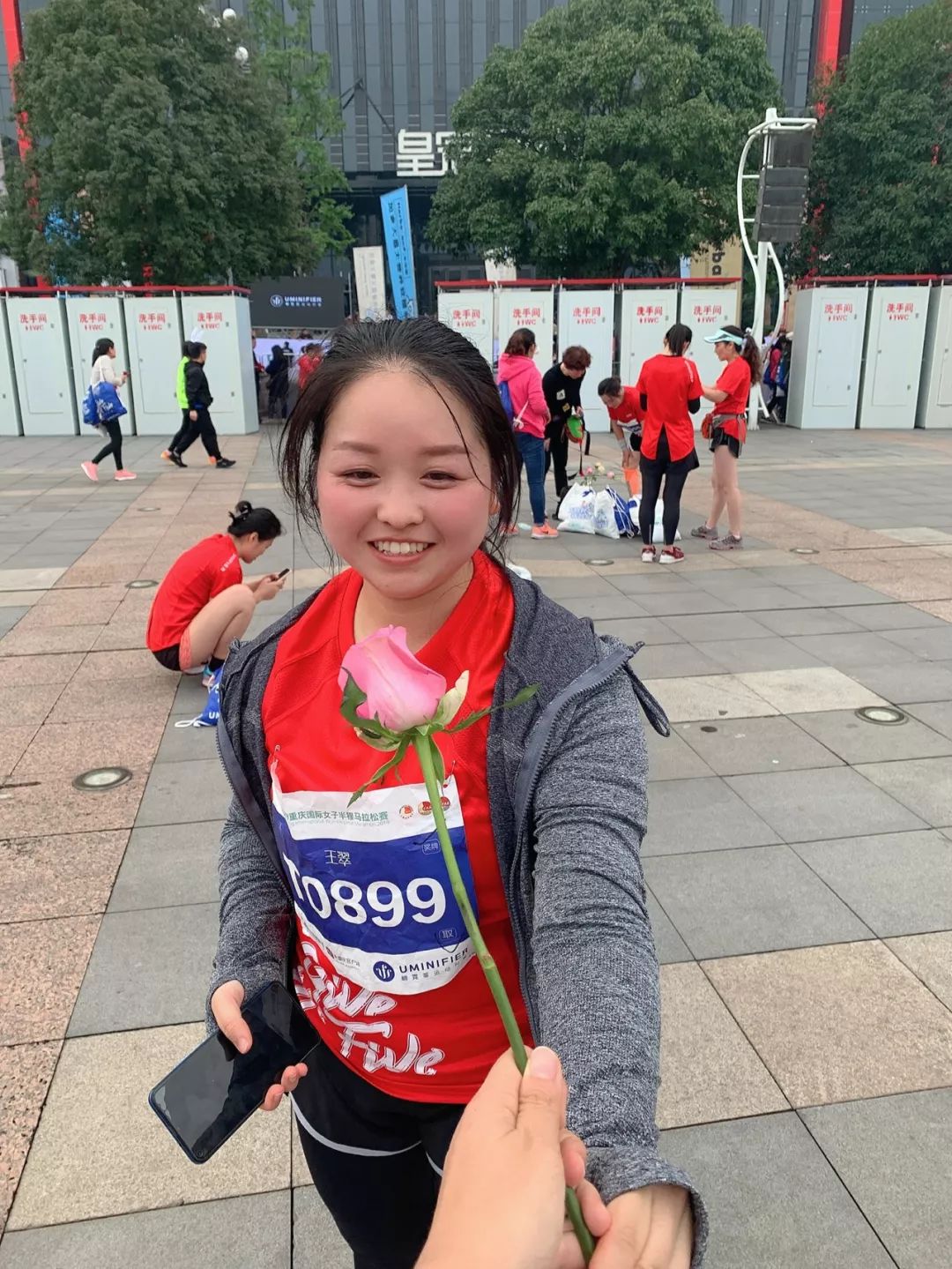 閲嶅簡濂冲瓙鍗婇┈,閲嶅簡濂冲瓙鍗婇┈瀹屾暣瑙嗛