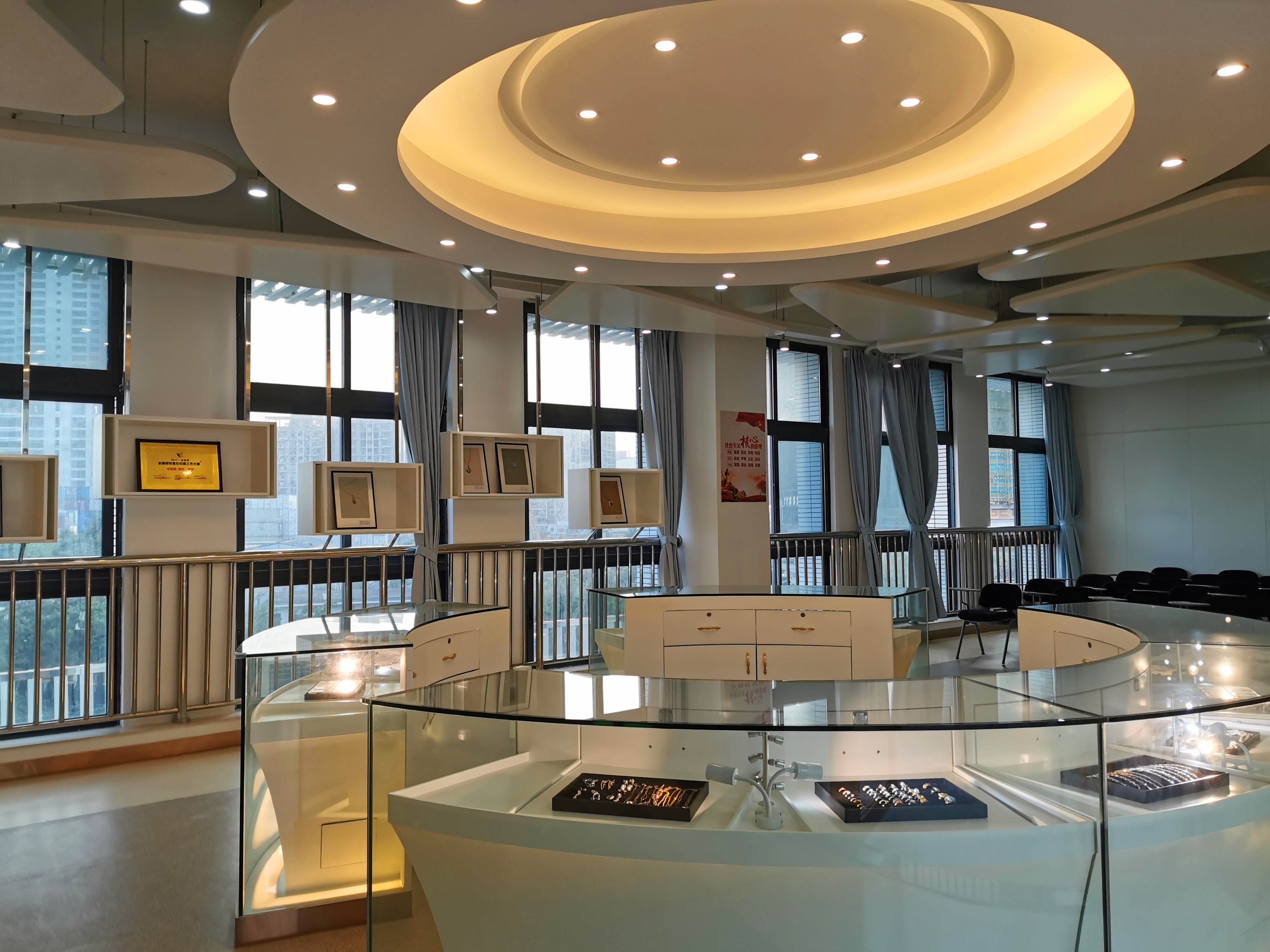 充分挖掘孩子的潜能,充分发掘内部人力资源潜力