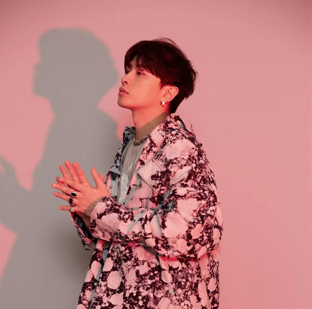 上海草莓基地挖草莓苗,超级草莓上海