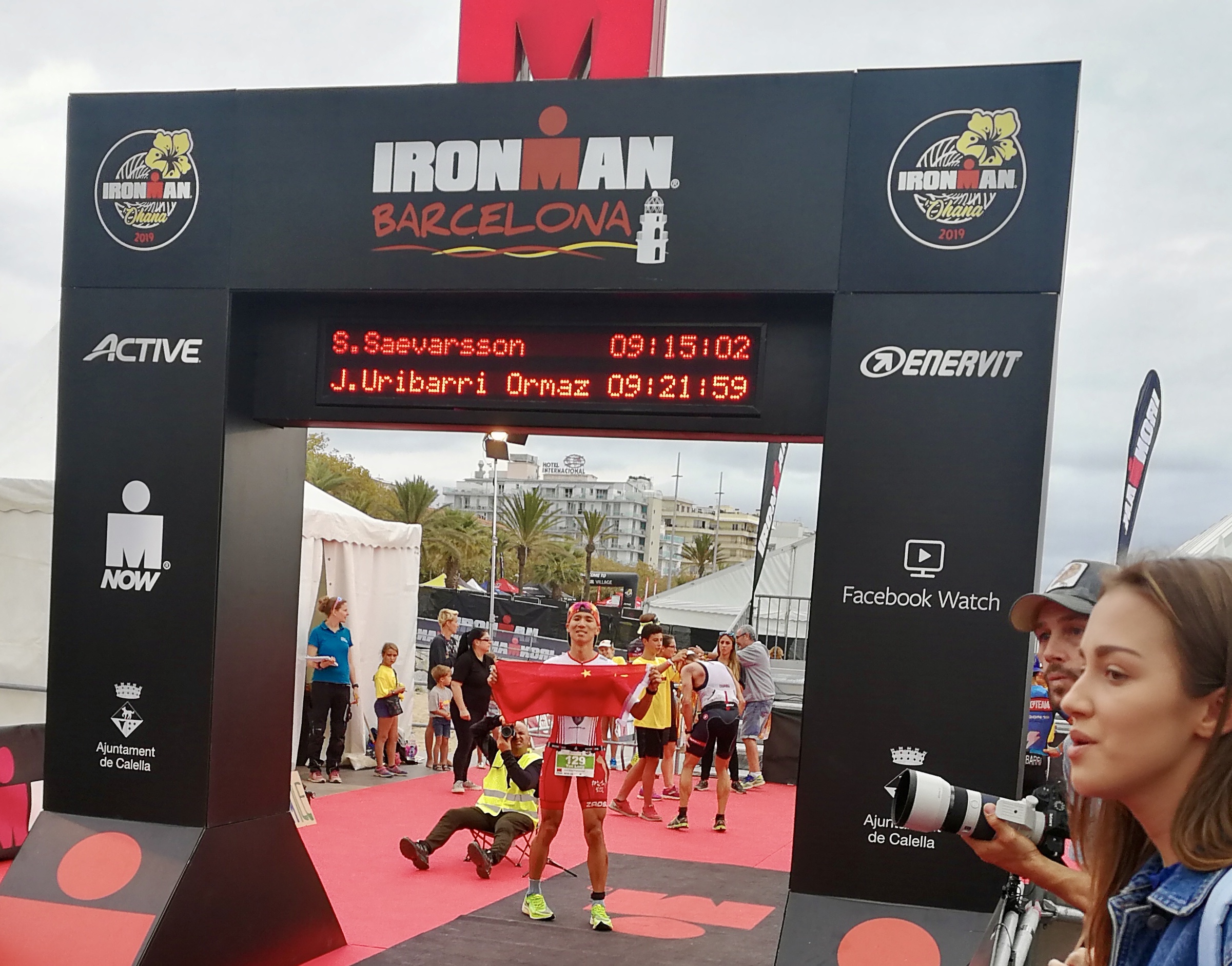 跑狐周记｜1:59:40基普乔格成功破2！Kosgei破女子世界纪录