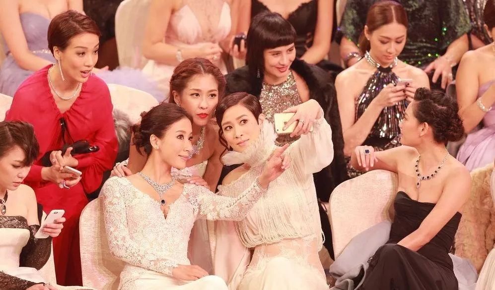 胡定欣tvb最后一个剧,胡定欣离巢