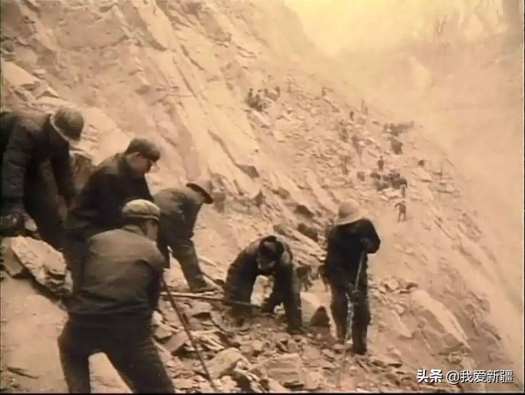真实纪录秘筑中巴公路纪事,秘筑中巴公路纪事