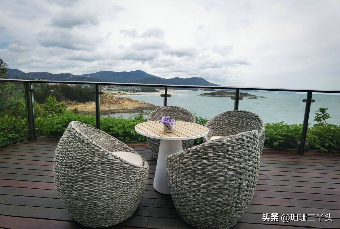 惠州市惠东县双月湾悬崖酒吧,惠州双月湾东山礁石酒吧景点