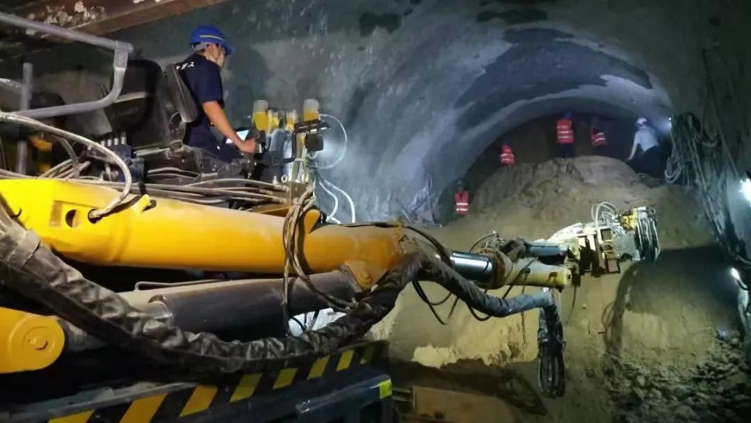 青岛地铁1号线西部年底能开通吗,杭州地铁4号线二期年底能开通吗