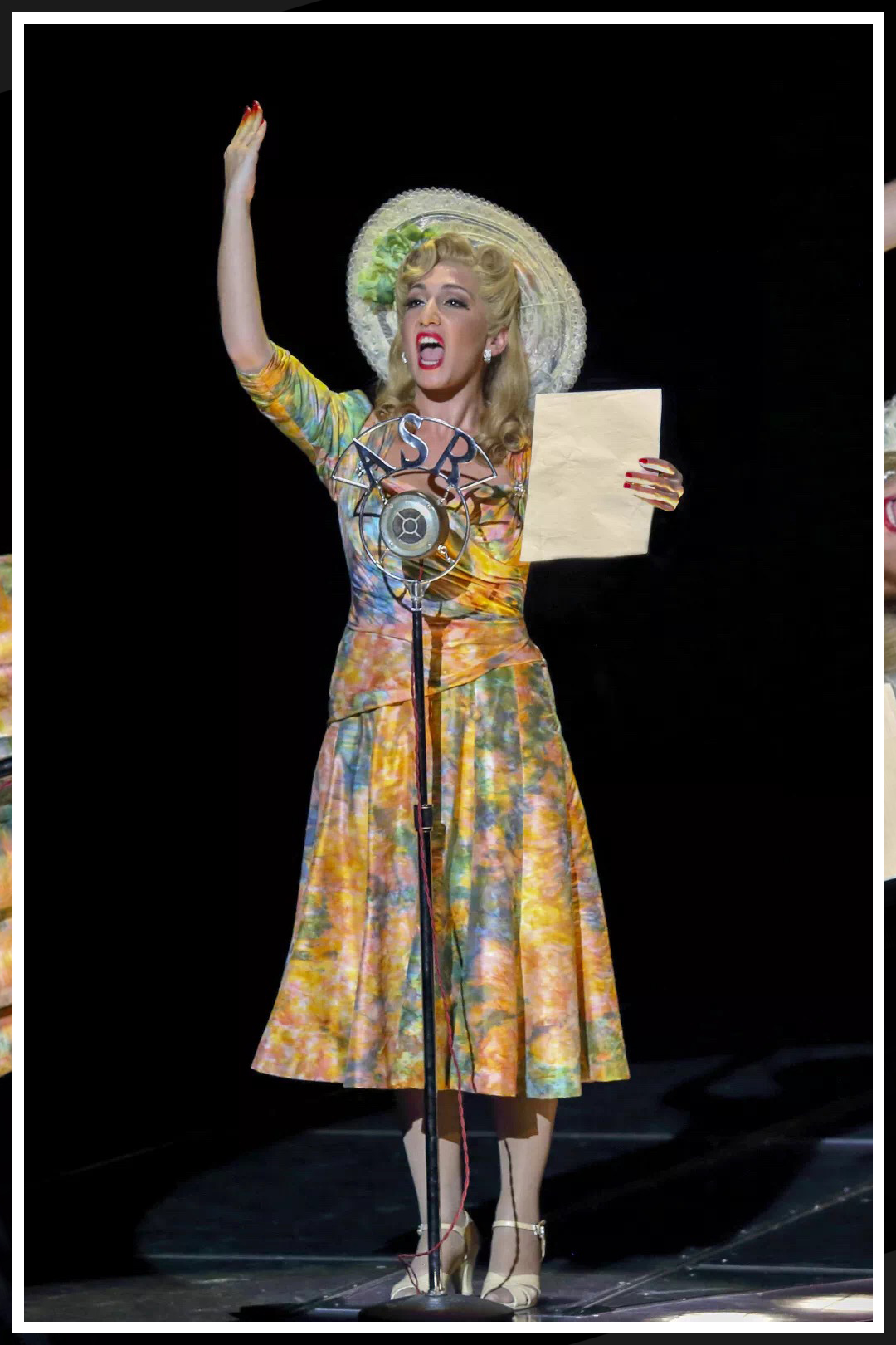 看完电影才知道这首歌有多悲伤,阿根廷别为我哭泣音乐剧