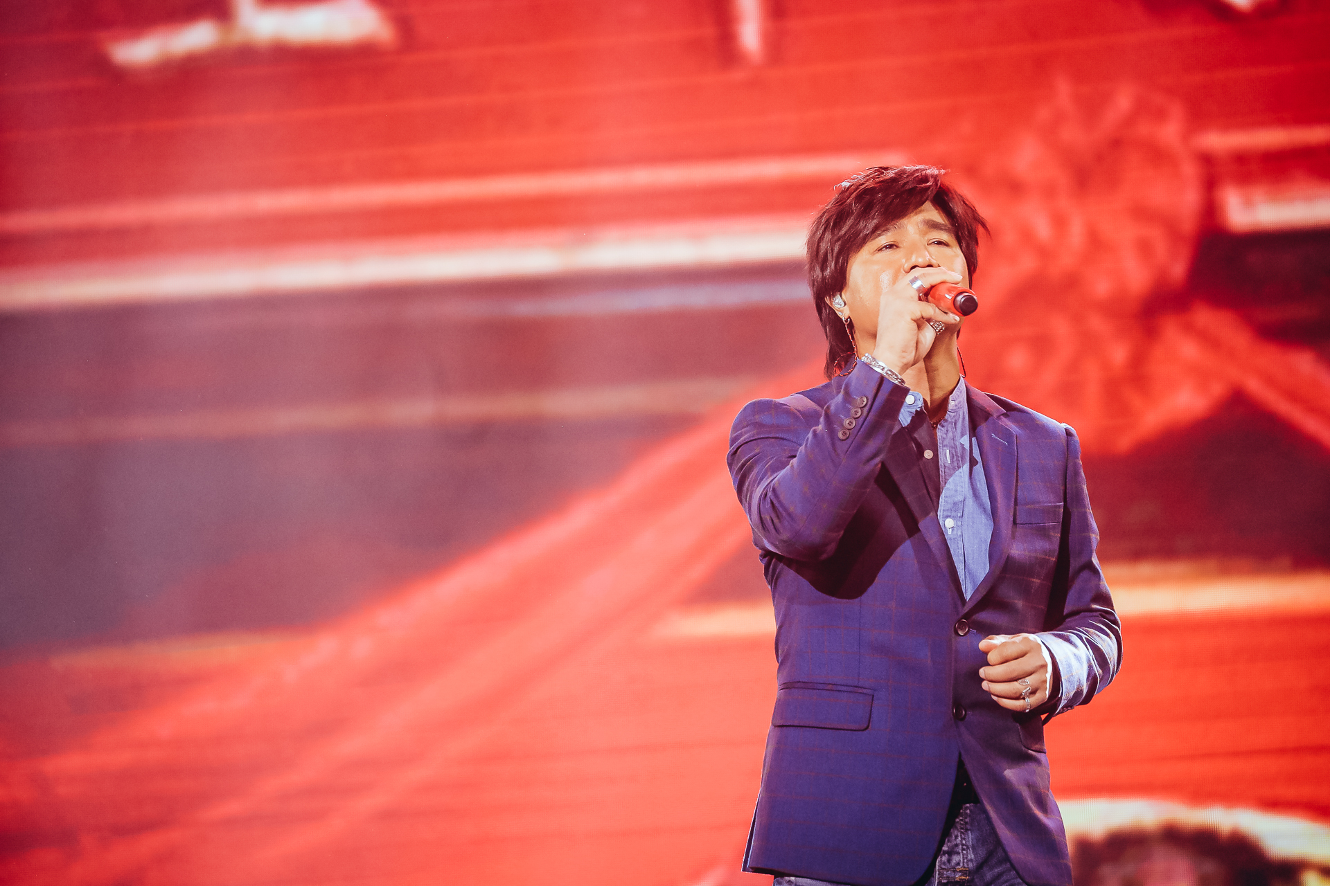 青春永远，金曲永恒：LoveRadio上海农商银行《最爱金曲榜》爱在东方美谷音乐盛典唱响经典，向爱致敬