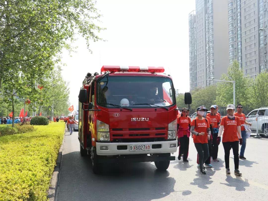 你见过凌晨四点的太阳吗,你见过凌晨四点的酒吧吗