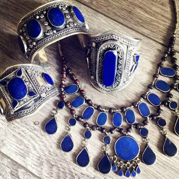 青金石什么样的值得收藏级,自带贵气的青金石