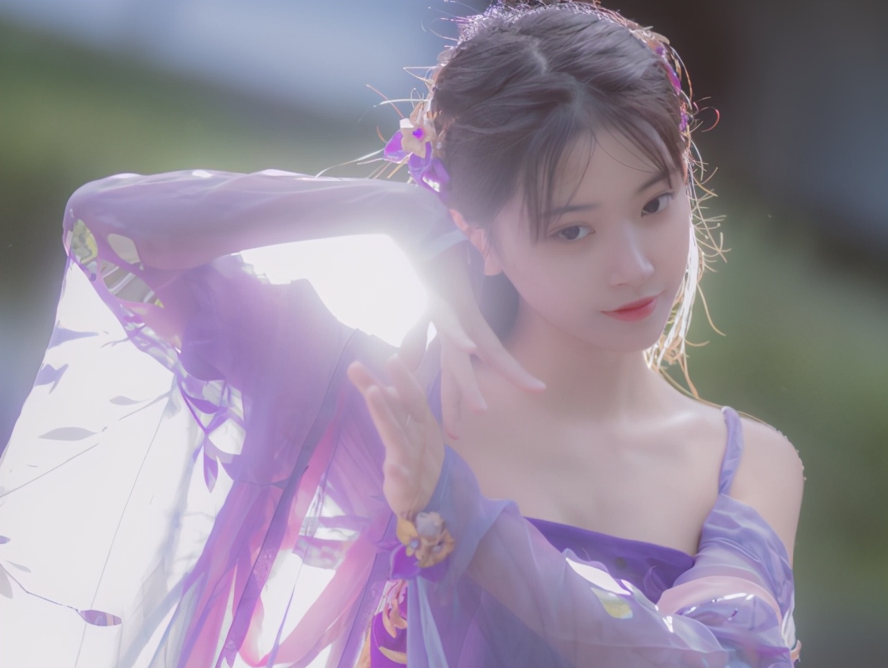 半藏森林原来还是位资深玩家？因吃鸡账号被盗，线下“苦练射击”