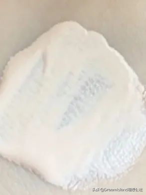 秋冬水润的粉底液,秋冬水润持妆粉底液