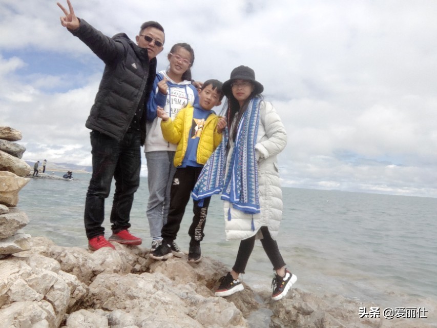 2019年暑假，四口之家面包车床车游*藏西**