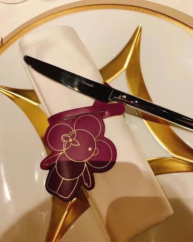 lv鍏ㄧ悆绗竴瀹跺挅鍟″簵,lv濂緢鍝佸挅鍟″簵