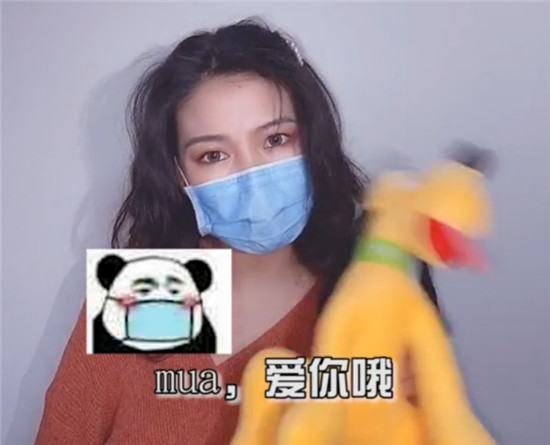 比团子提莫还可爱？王者光荣小作者爆红，配音表妹露脸后涨粉百万