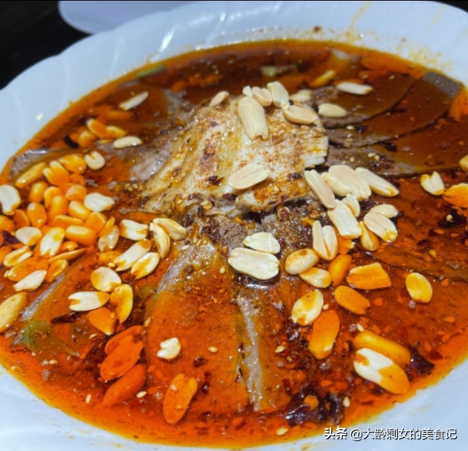 品尝成都美食必吃的十大名小吃,成都美食小吃视频