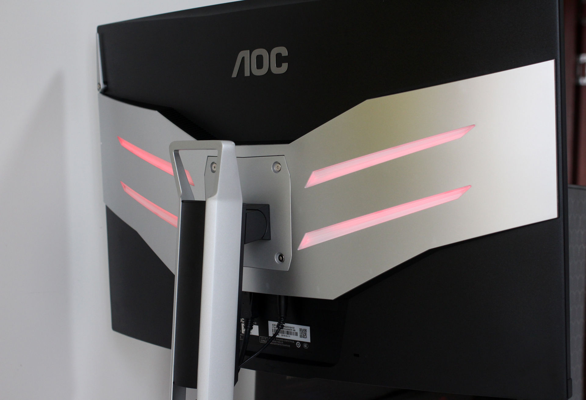 agon爱攻2k144hz电竞曲面显示器,爱攻agon显示器评测