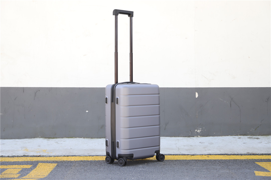小米轻商务旅行箱20寸,小米旅行箱哪一款最值得买