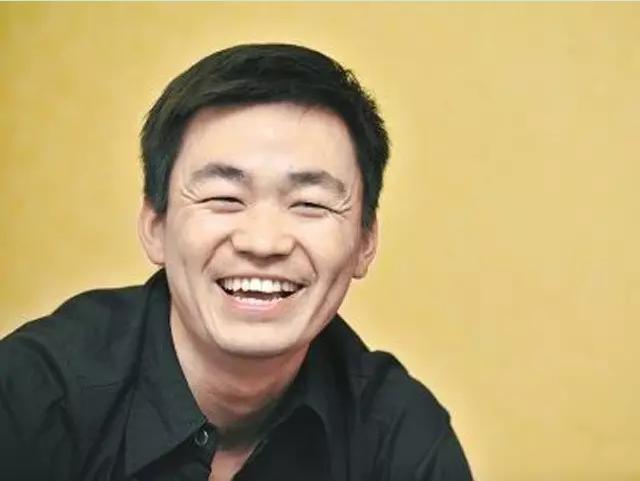 撤侨令下，骑虎难下的董卿刘亦菲，人设崩塌的王宝强，将面临选择