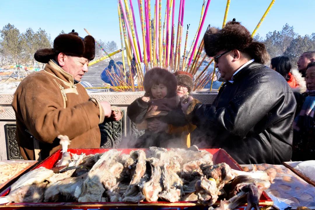 蒙古族过大年视频,蒙古族过大年有啥习俗