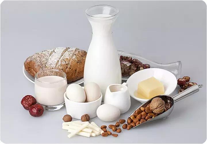 怀孕期间一定不能吃的十种食物,怀孕一个月哪些食物不能吃啊