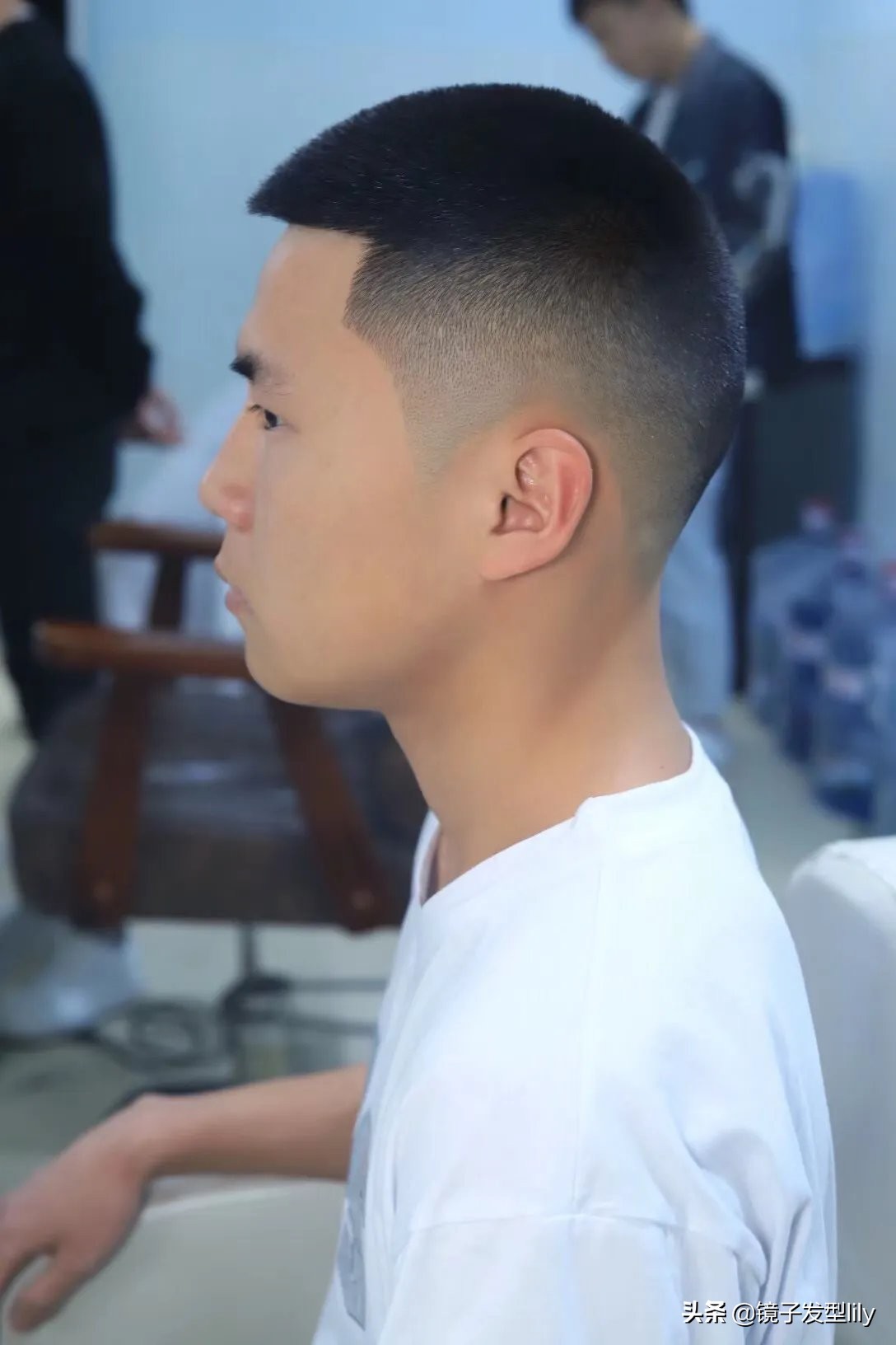 粗硬男发怎么剪好看,发质粗硬男发怎么剪