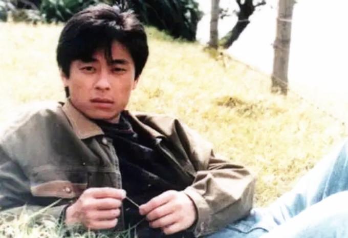 王杰嗓子坏了后的经历照片,王杰嗓子坏了后的经历