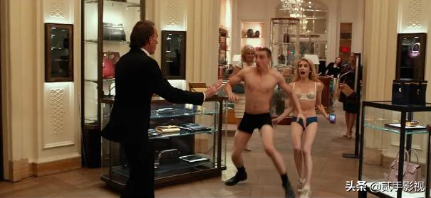 女主播直播收到巨额打赏,女主播收到巨额打赏跳舞