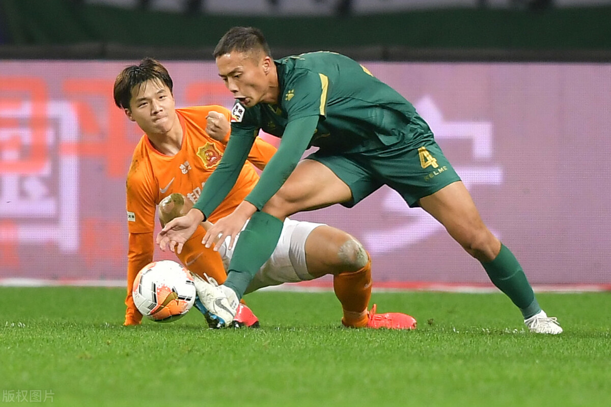 为保家卫国的战士送上新年祝福,为抗疫英雄送暖心祝福