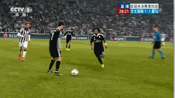 诺伊尔和内马尔点球大战,诺伊尔扑出内马尔单刀