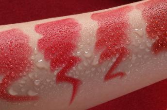 阿玛尼口红卖175块钱真的假的,阿玛尼口红价格怎么相差那么多