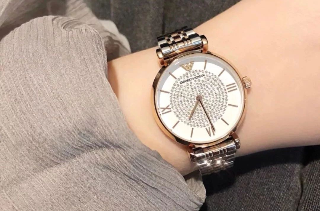 范世錡戴的手表,王濛戴的哪个牌子手表