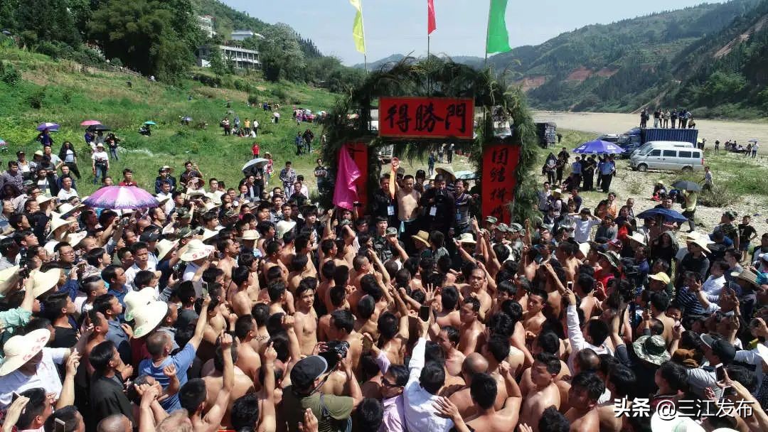 【“5.19”中国旅游日】国家移民管理局各边检总站齐发力，同为三江旅游扶贫打call!