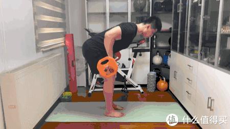 杠铃健身正确训练方法,新手健身怎样利用杠铃训练