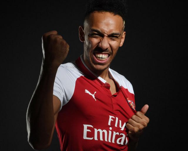 欧洲金靴奖梅西莱万,冠军欧洲2015梅西