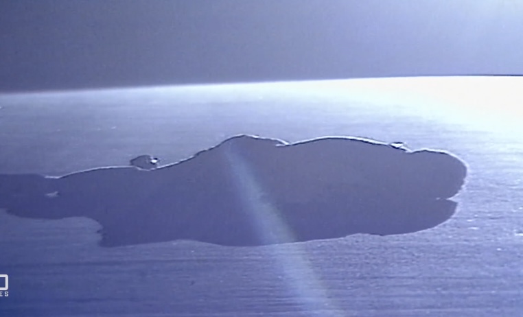 从黑帮成员变成打败毒枭的大英雄,从黑帮变成警察