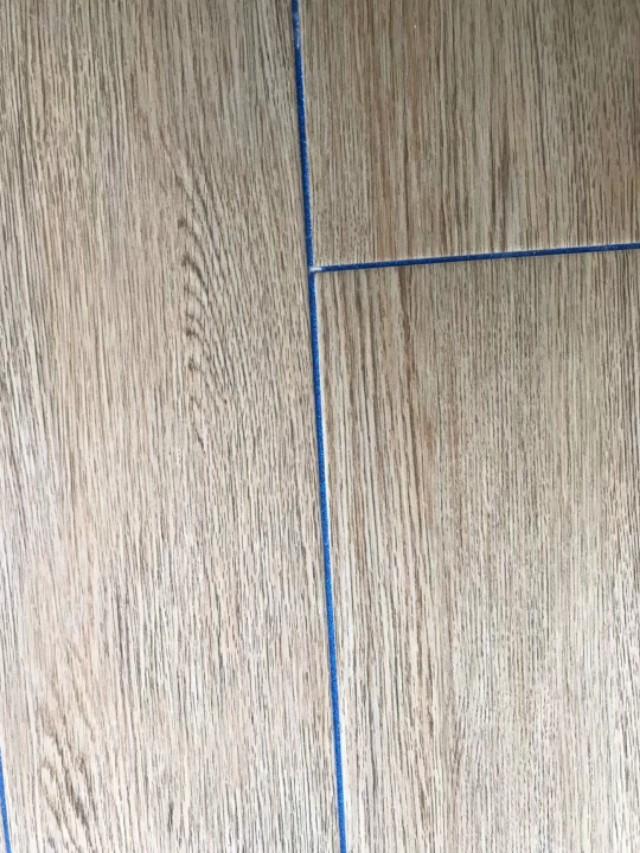 家庭用客厅美缝地砖适合多大尺寸,客厅美缝用美缝剂还是环氧彩砂