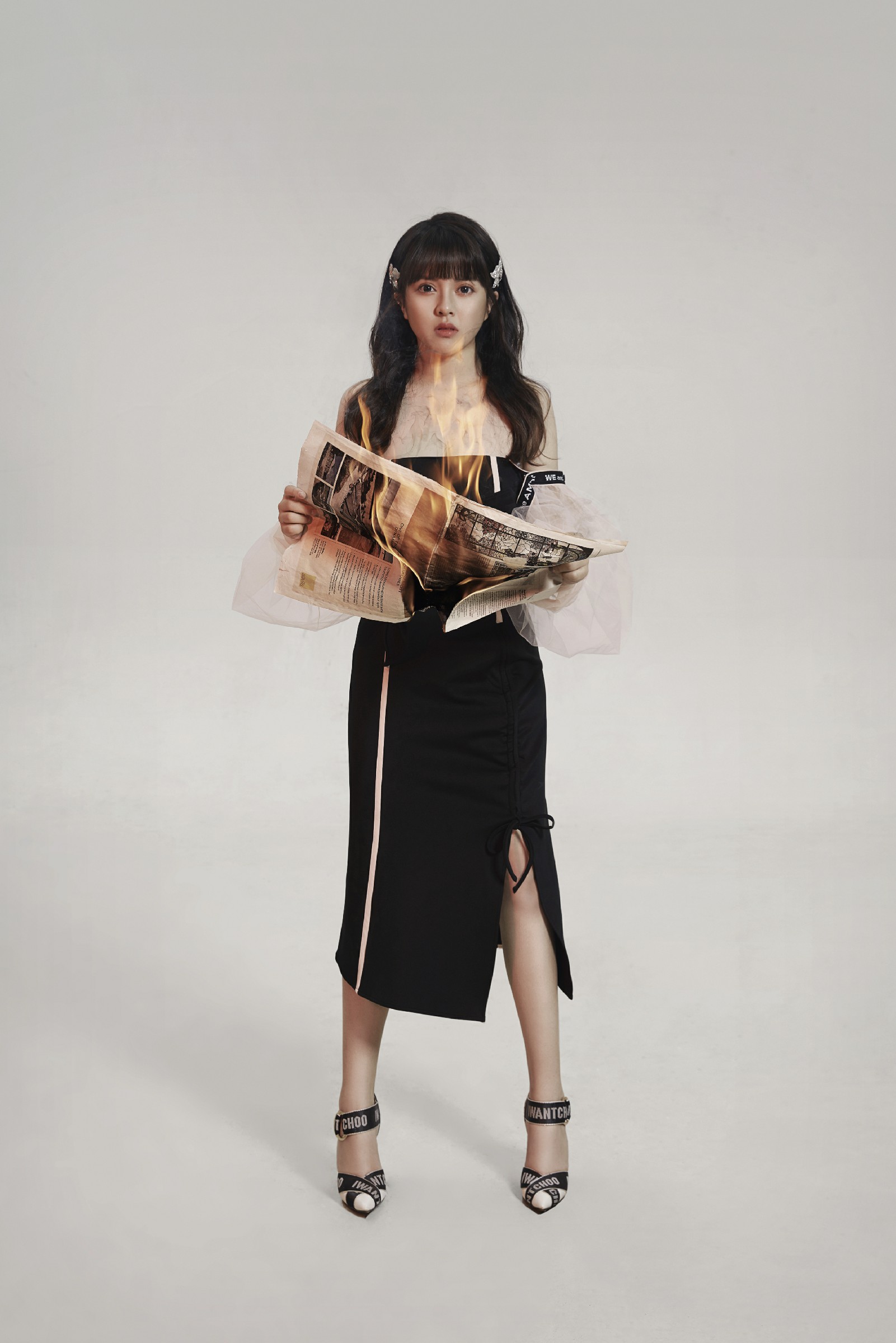 萝莉长相御姐嗓可甜可盐可美可飒00后实力女歌手陈涵林让人惊了