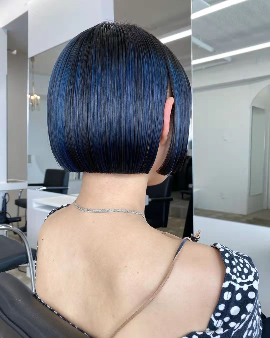 目前最时髦的短发发型有哪些,今年流行发型超短发颜色